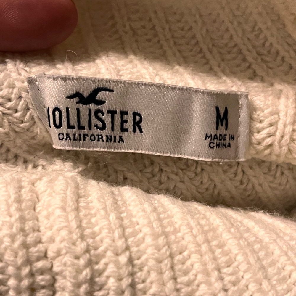 Hollister White Cropped Chunky Cable Knit Neck Sweater size M - Picture 8 of 8